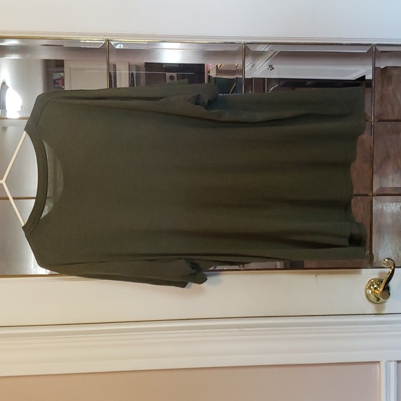 CABELA'S Logo Green T-shirt. Men's. XXL - Picture 2 of 4